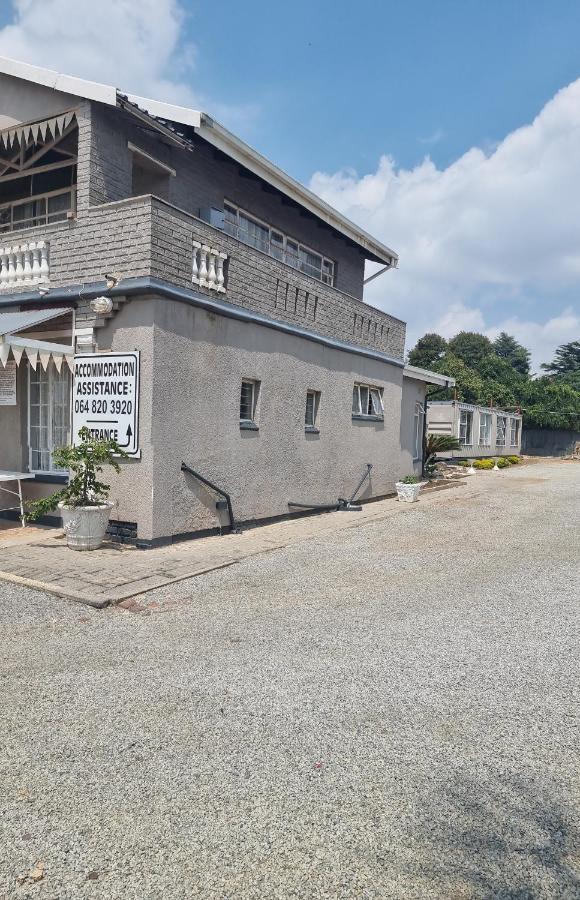 Stay At Home Airport Lodge Kempton Park Exterior photo